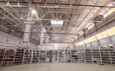 Dutch hosted Kaspa mining farm facility with rows of miners